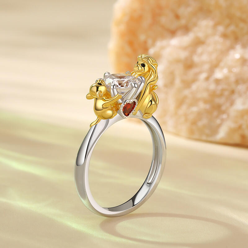 Jeulia Hug Me "Father's Protection" Dad and Baby Lion Round Cut Sterling Silver Ring