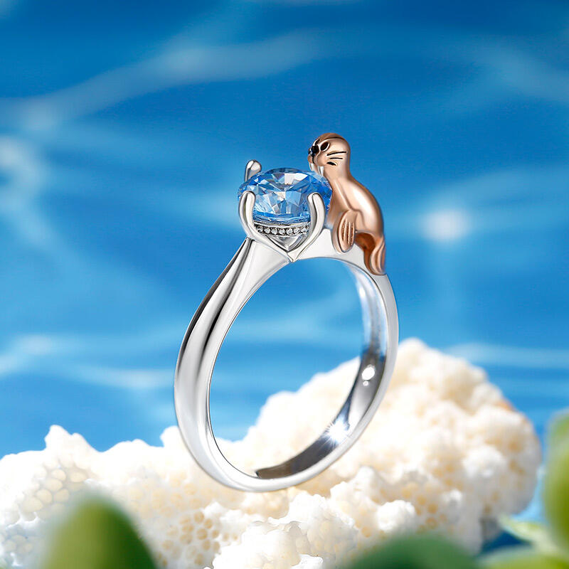 Jeulia Hug Me "Sea Watcher" Chubby Walrus Round Cut Sterling Silver Ring