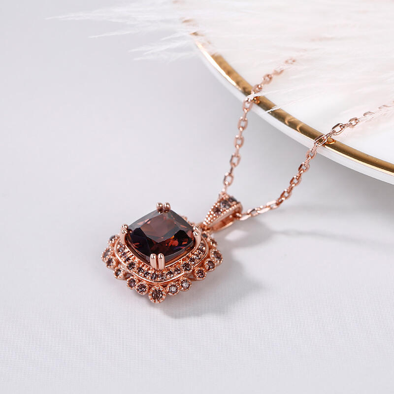 Jeulia Milgrain Design Halo Cushion Cut Sterling Silver Necklace