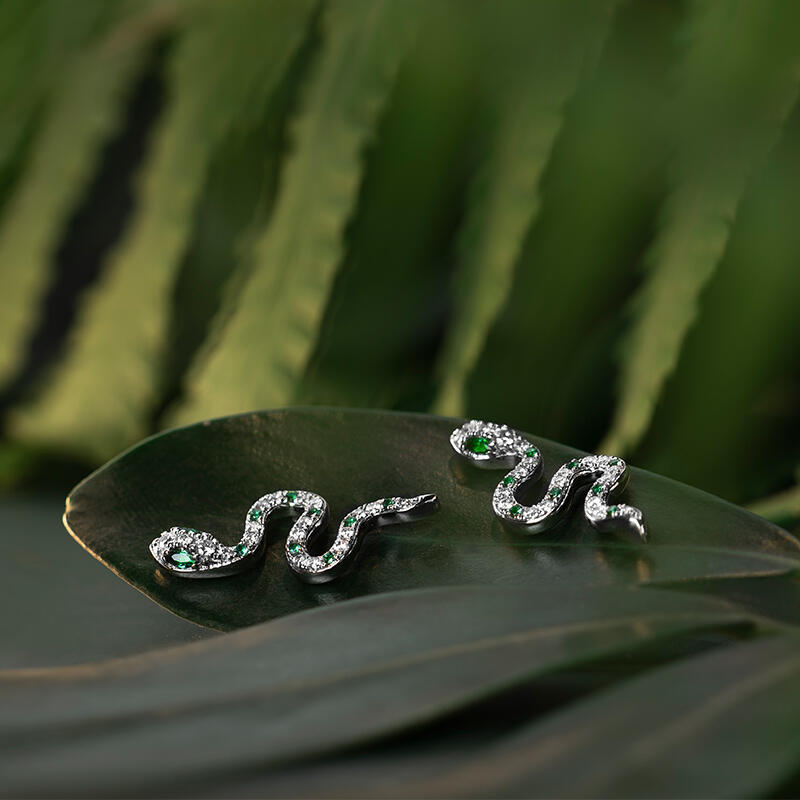 Jeulia "Rebirth" Snake Shape Sterling Silver Earrings
