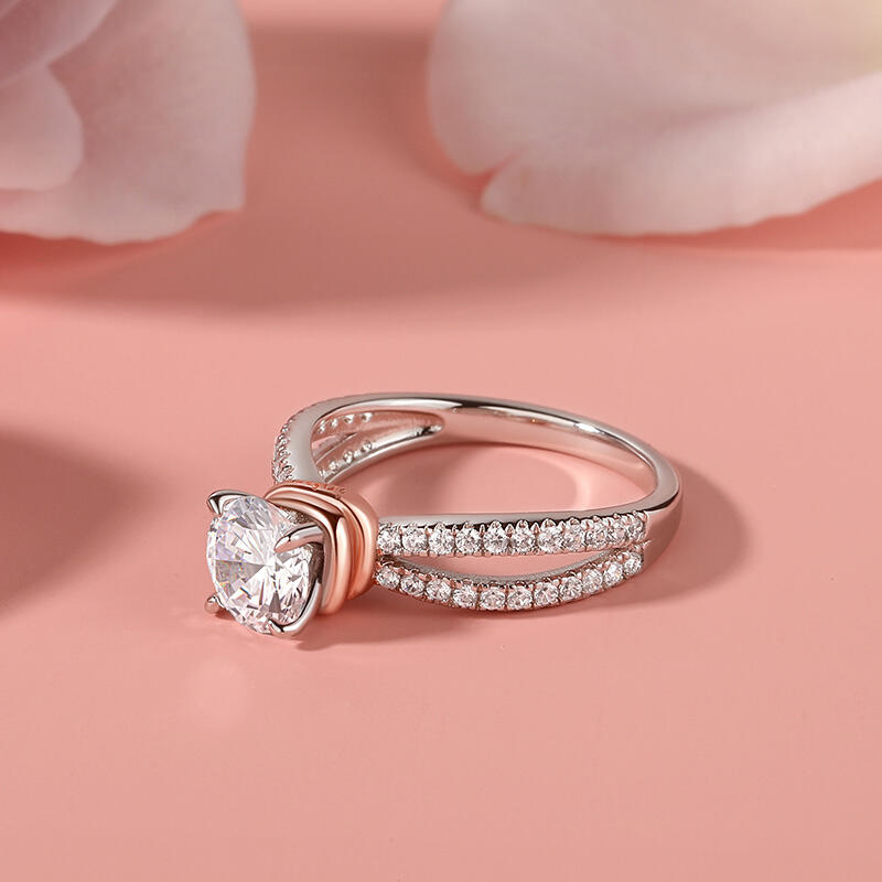 Jeulia Anillo de Compromiso Personalizado X Cruz con Corte Redondo en Plata Esterlina