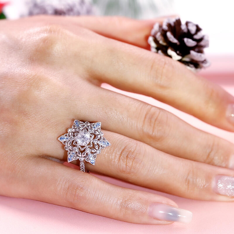 Jeulia "Snow Princess" Snowflake Round Cut Sterling Silver Ring