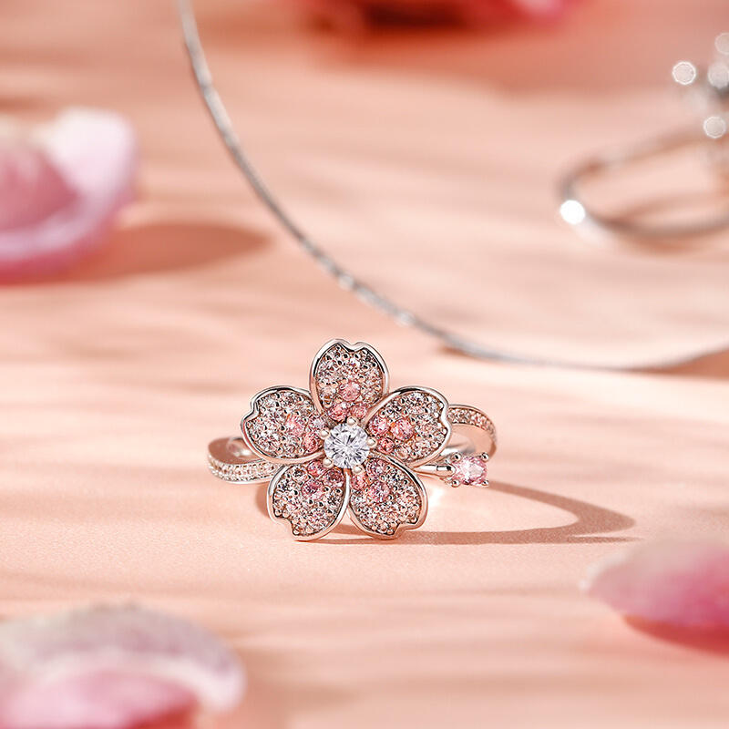 Jeulia Anillo grande de flor de cerezo de plata de ley