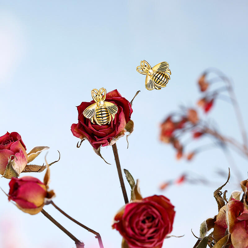 Jeulia "Guide the Life" Honey Bee Sterling Silver Earrings