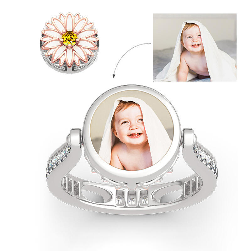 Jeulia "Blooming Daisy" Sterling Silver Personalized Photo Ring (With A Free Chain)