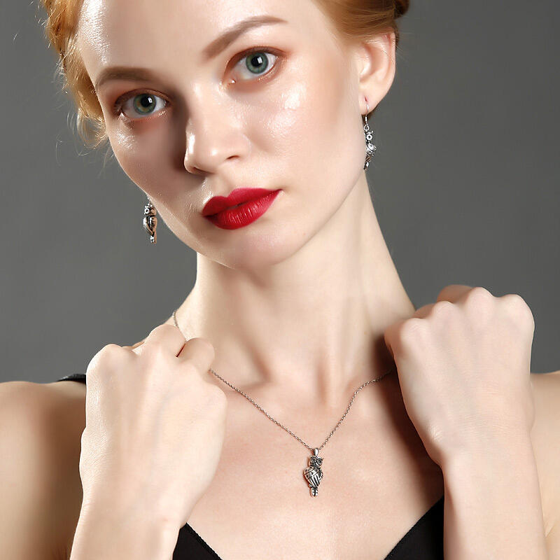 Jeulia Owlet With Stars Necklace