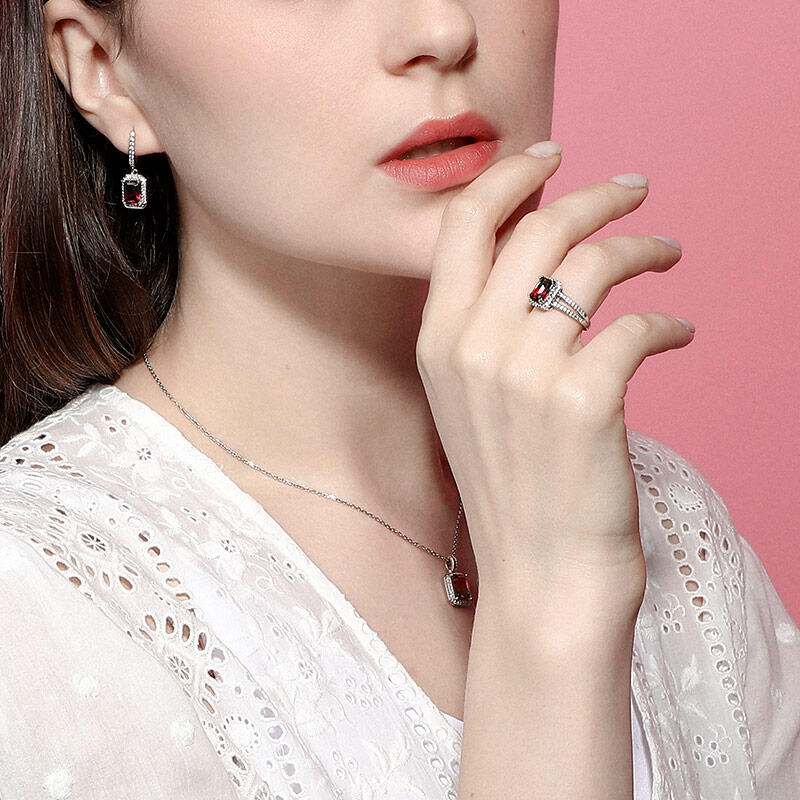 Jeulia "One of a Kind" Emerald Cut Sterling Silver Watermelon Necklace