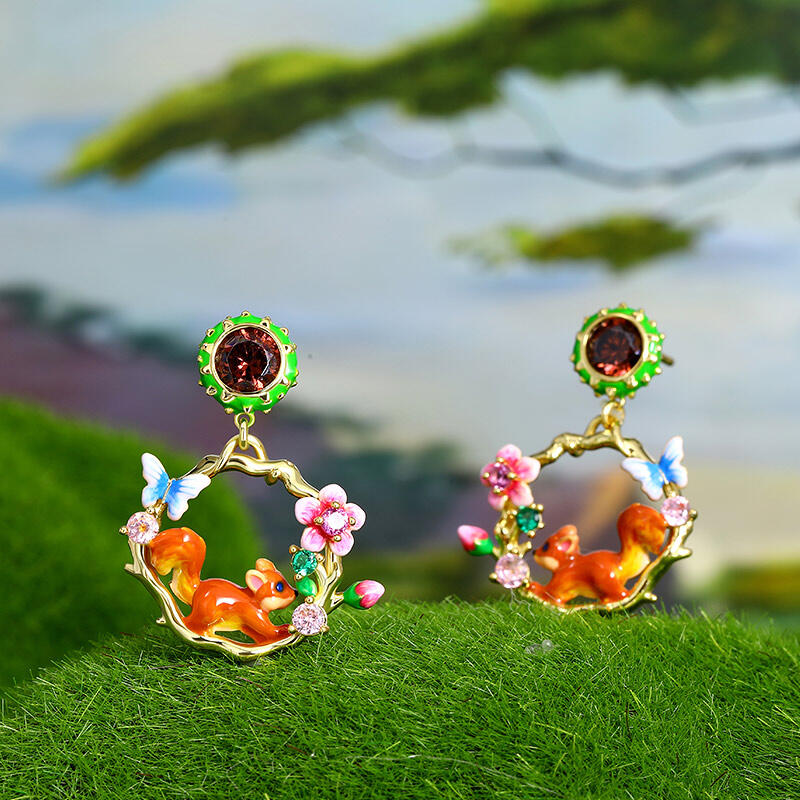 Jeulia リス フラワー 栗鼠 花デザイン エナメル シルバー ピアス