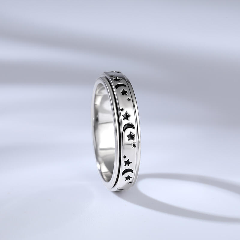 جوليا سوار نسائي بتصميم ستارز آند مون من الفضة الإسترليني قابل للدوران