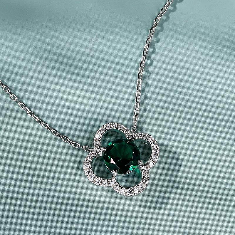 Jeulia Collar 10K/14K/18K oro de forma de trébol cuatro hojas con corte redondo