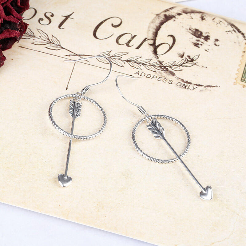 Jeulia Cupid's Arrow Earrings