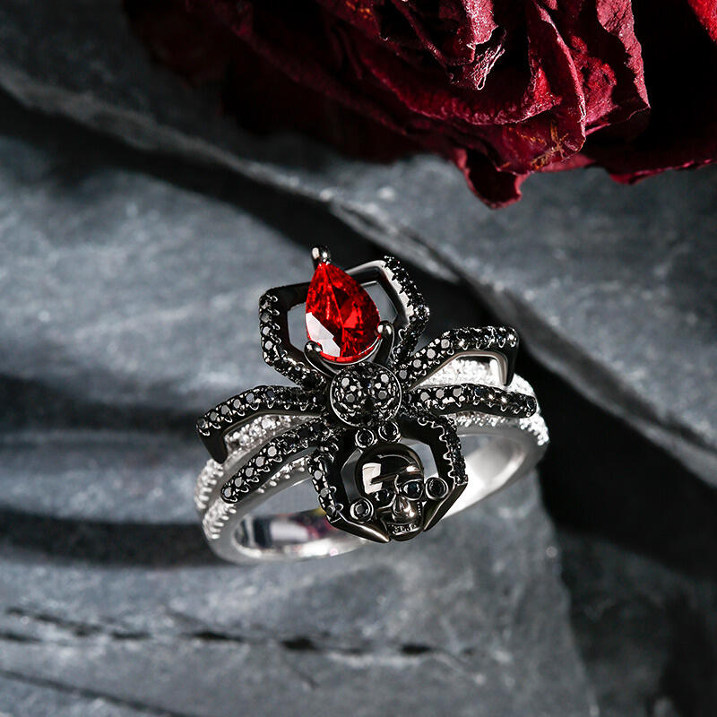 Jeulia "Spider Skull Biker" Pear Cut Sterling Silver Jewelry Set