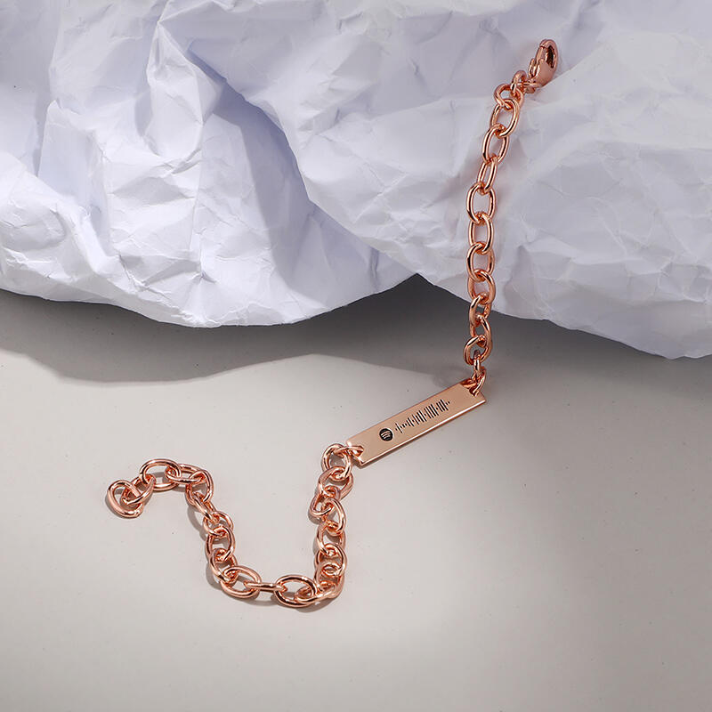 Jeulia Pulsera de acero inoxidable con código inicial de spotify escaneable