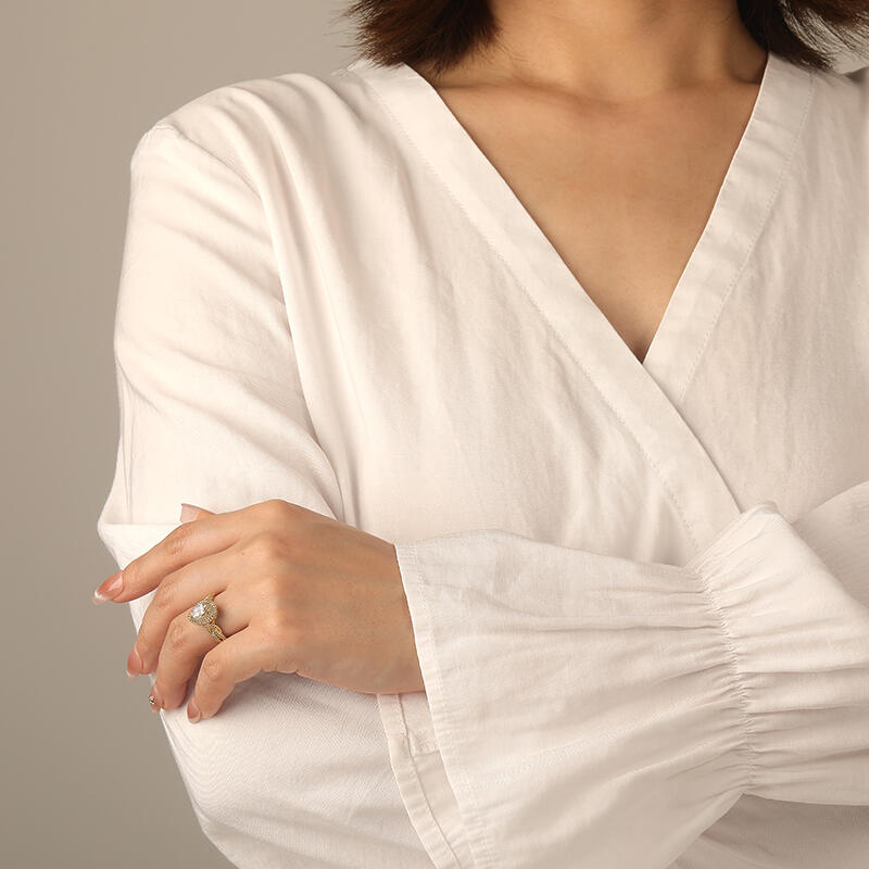 "Ich bin Du" Birnenschliff Halo-Verlobungsring