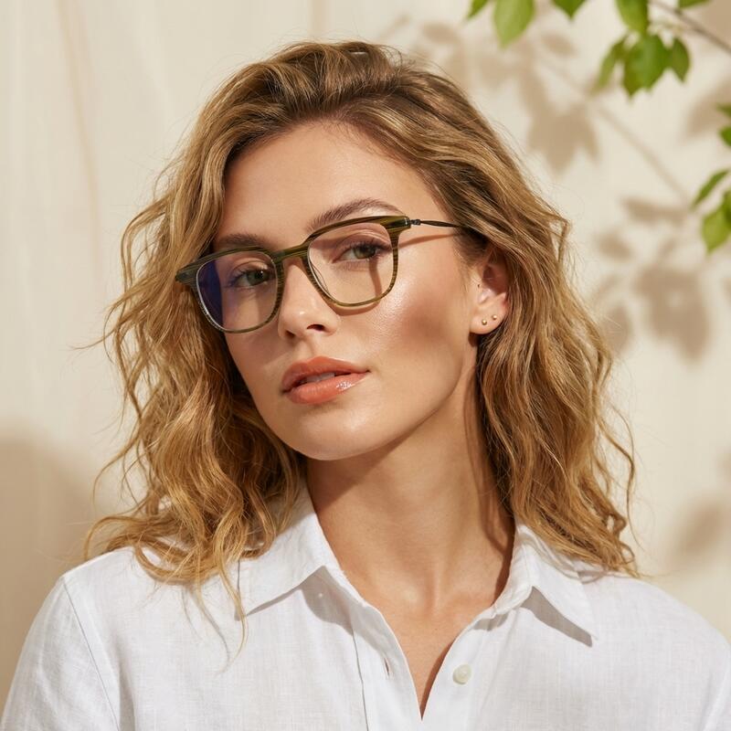 Margaret Green Square Glasses - Aoolia.com