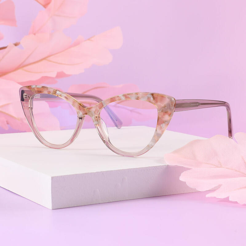 Hobbes Cat Eye Champagne Glasses