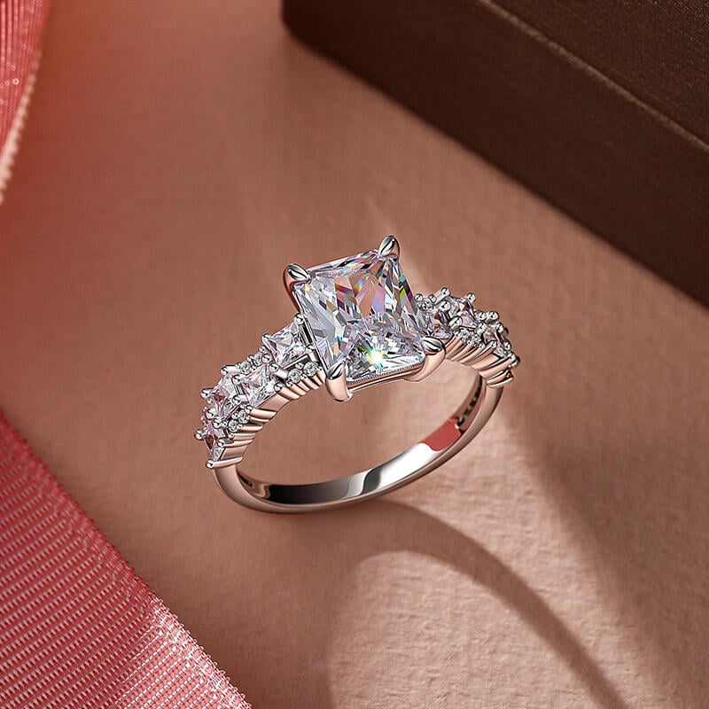 Square Aesthetic Geometric Staggered Ring