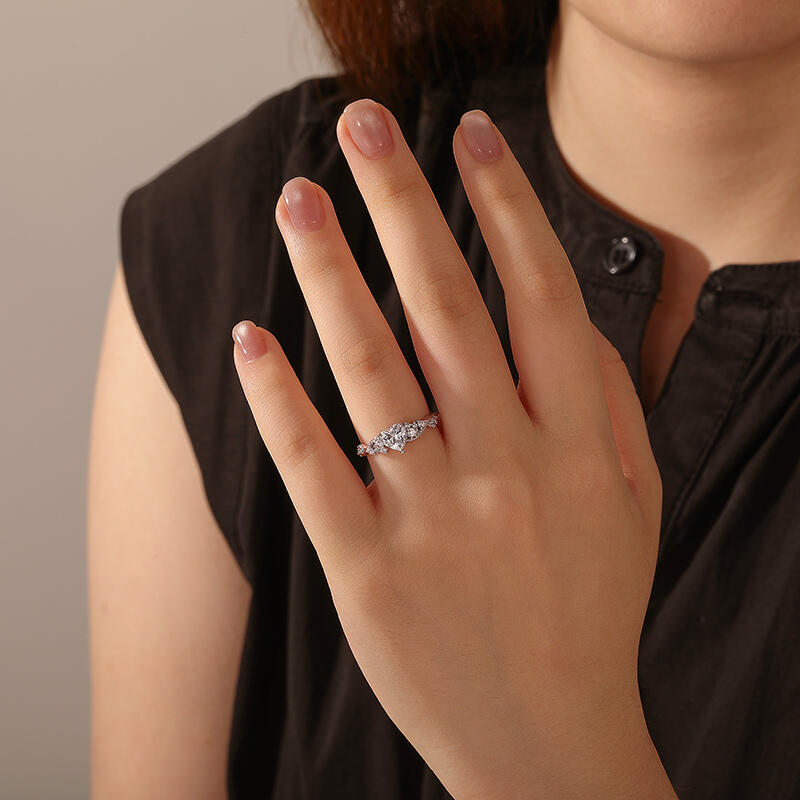 Jeulia Olivetta Bague Cœur Personnalisée Torcée