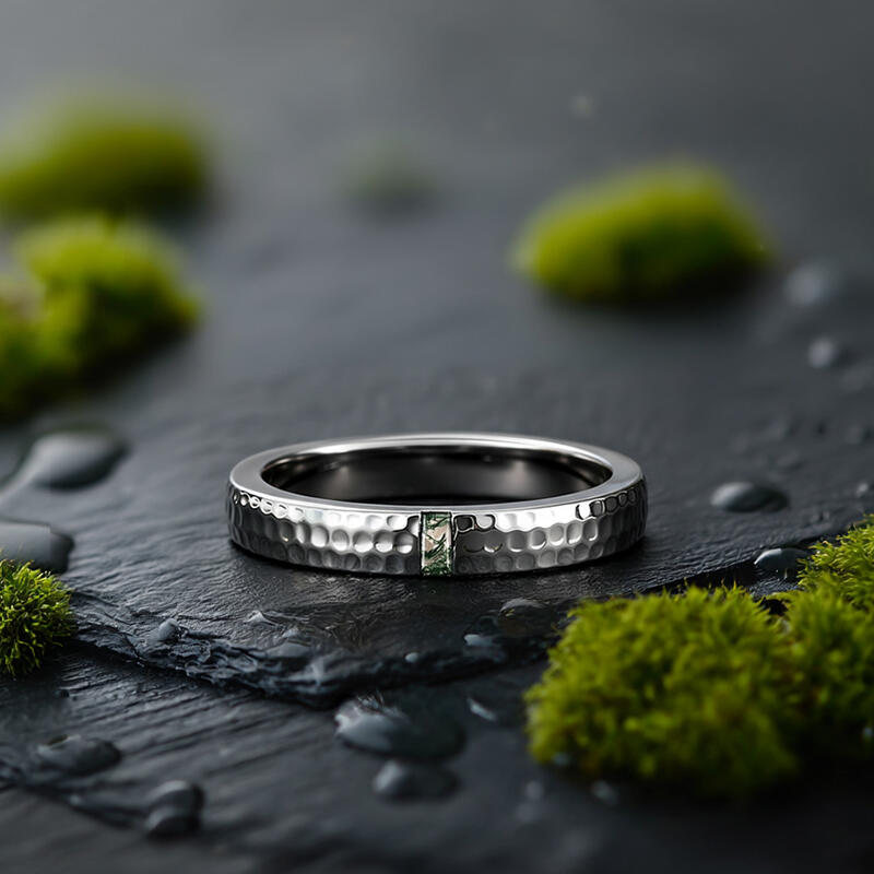 Jeulia Hammered Men's Rectangular Moss Agate Wedding Band