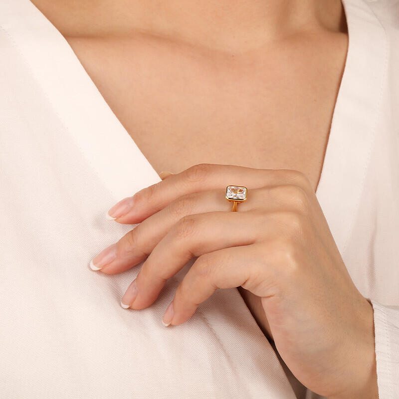 "The Affection Song" 2ct Radiant Cut Solitaire Engagement Ring