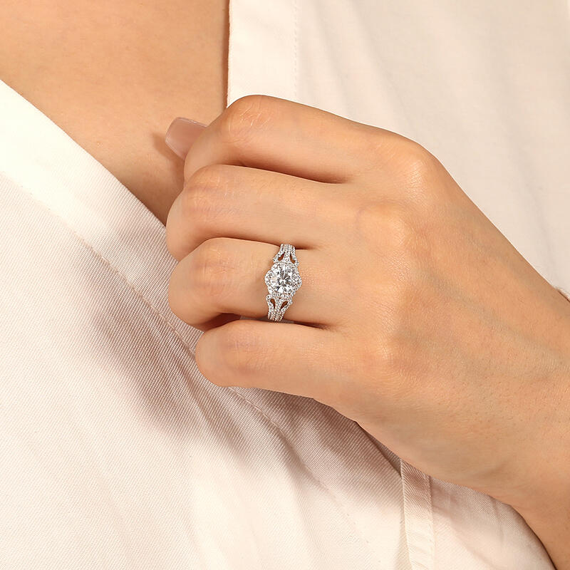 "Honor Of Love" Round Cut Halo Engagement Ring
