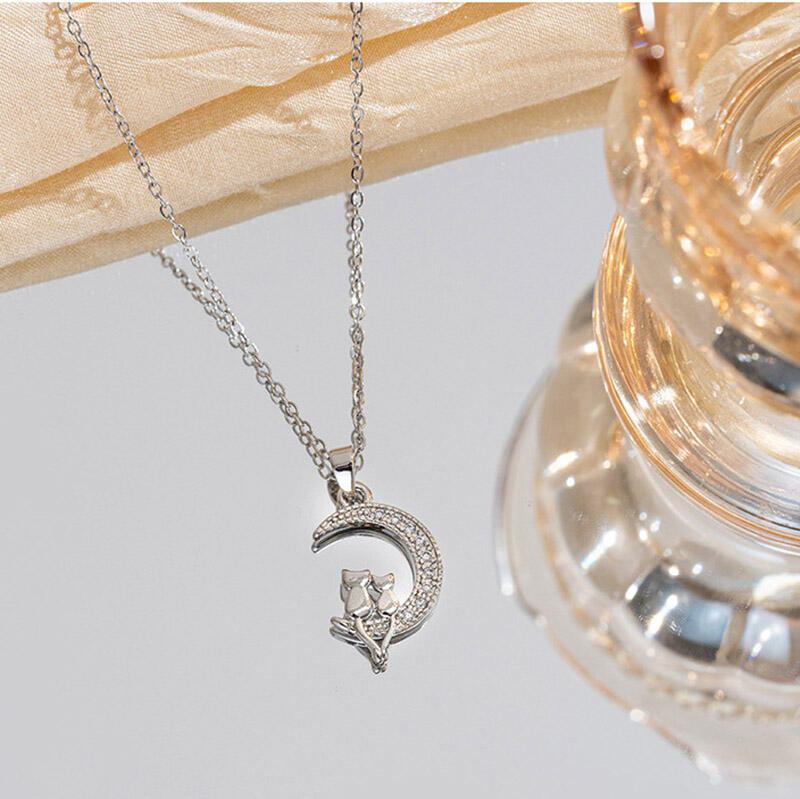 Jeulia Fashion Cat and Moon Necklace Sterling Silver