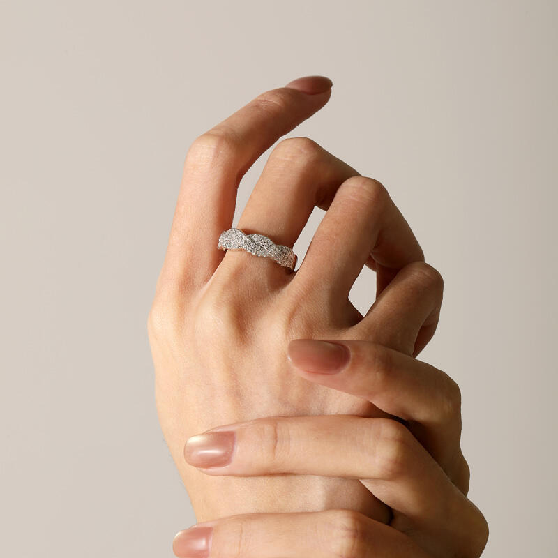 Jeulia Classic Double Twist Eternity Wedding Band