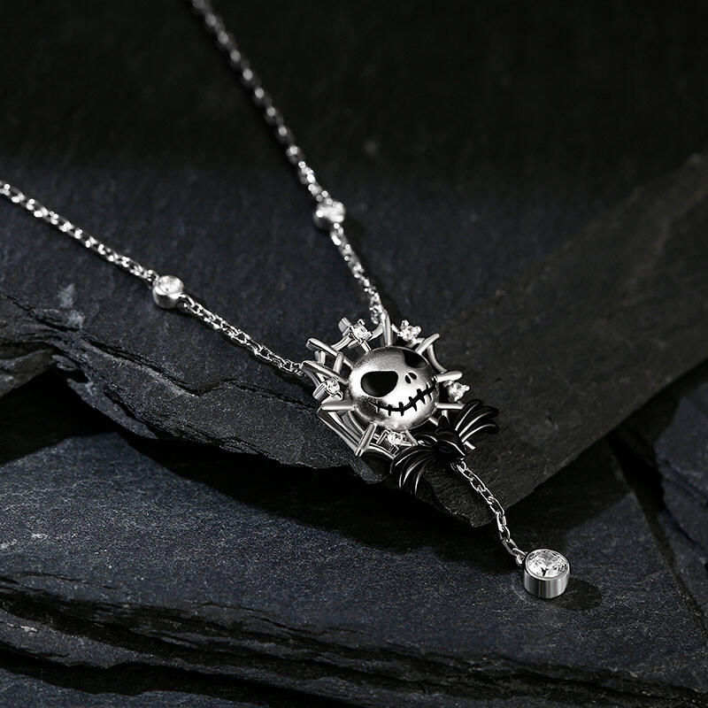 Jeulia Collar con colgante del diseño de calavera de plata de ley