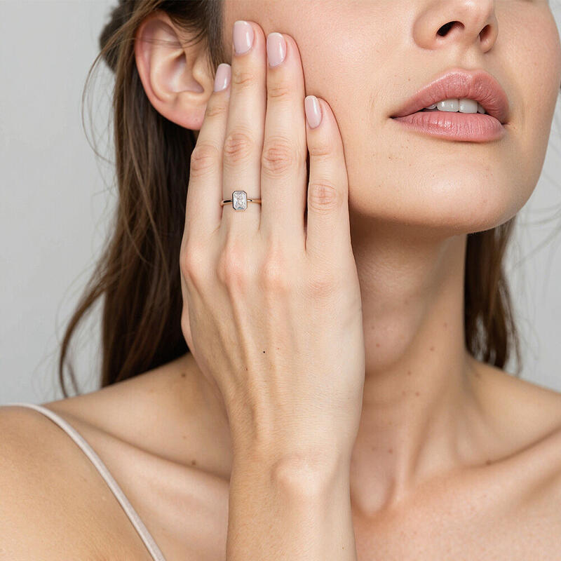 "Das Zärtlichkeitslied" Solitär-Verlobungsring 0,8 ct Radiant-Schliff