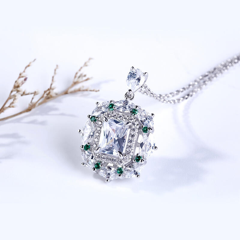 Jeulia Cinderella Pendant Necklace