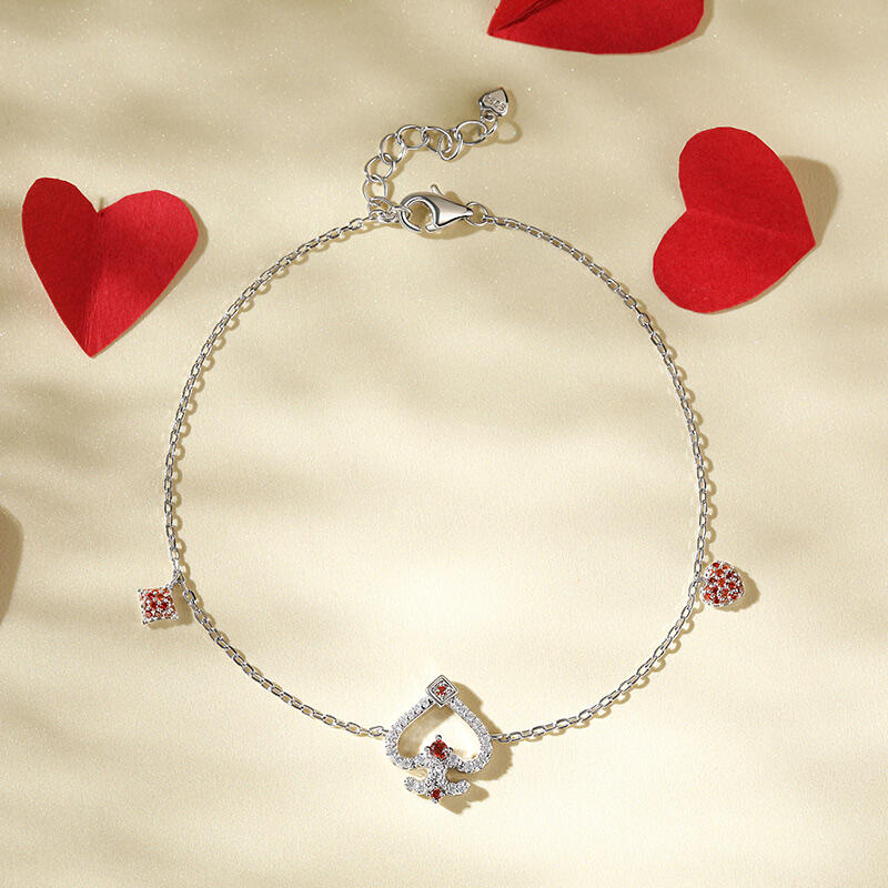 جوليا سوار "العالم الغامض" بوكر الآس البستوني من الفضة الاسترليني