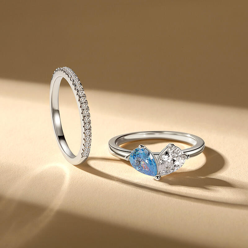 Jeulia Classic Custom Two Stone Heart Ring Set