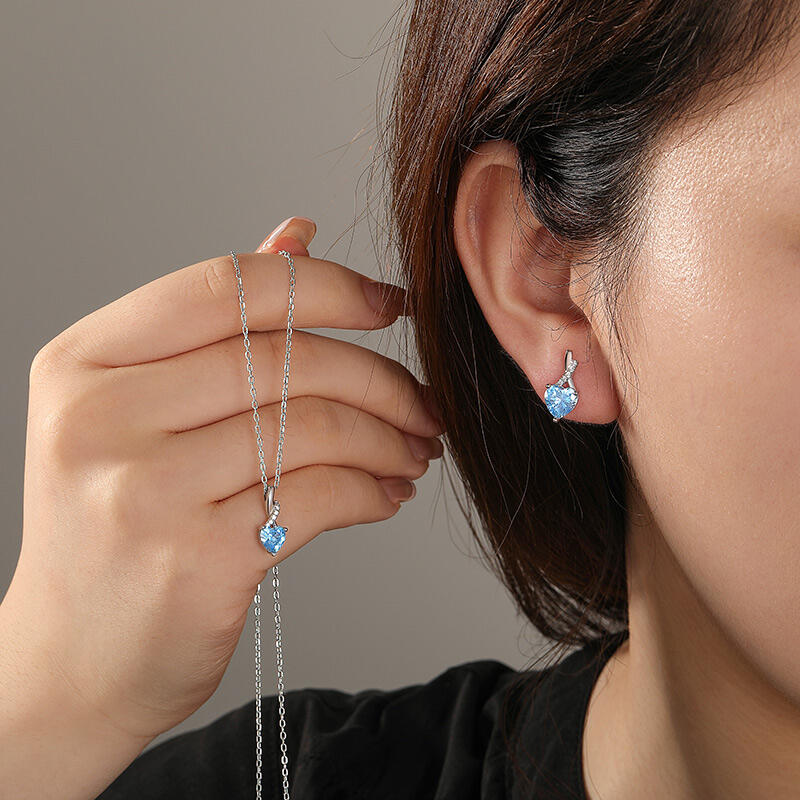 Jeulia Pendientes de Botón Corazón Trenzado Clásico Personalizados