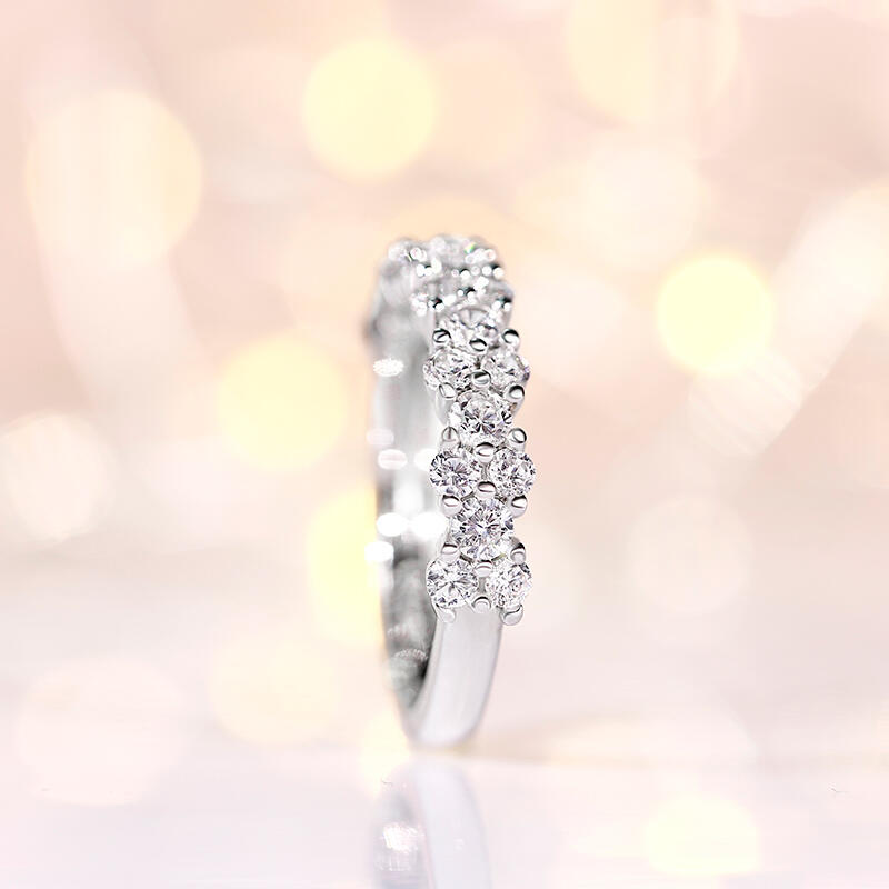 Jeulia Dainty Round Cut Sterling Silver Women's Band