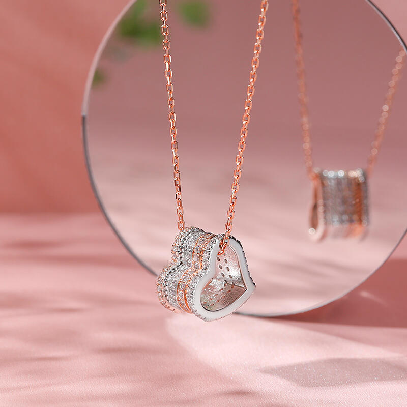 Jeulia Collar con corazón de logotipo de plata de ley