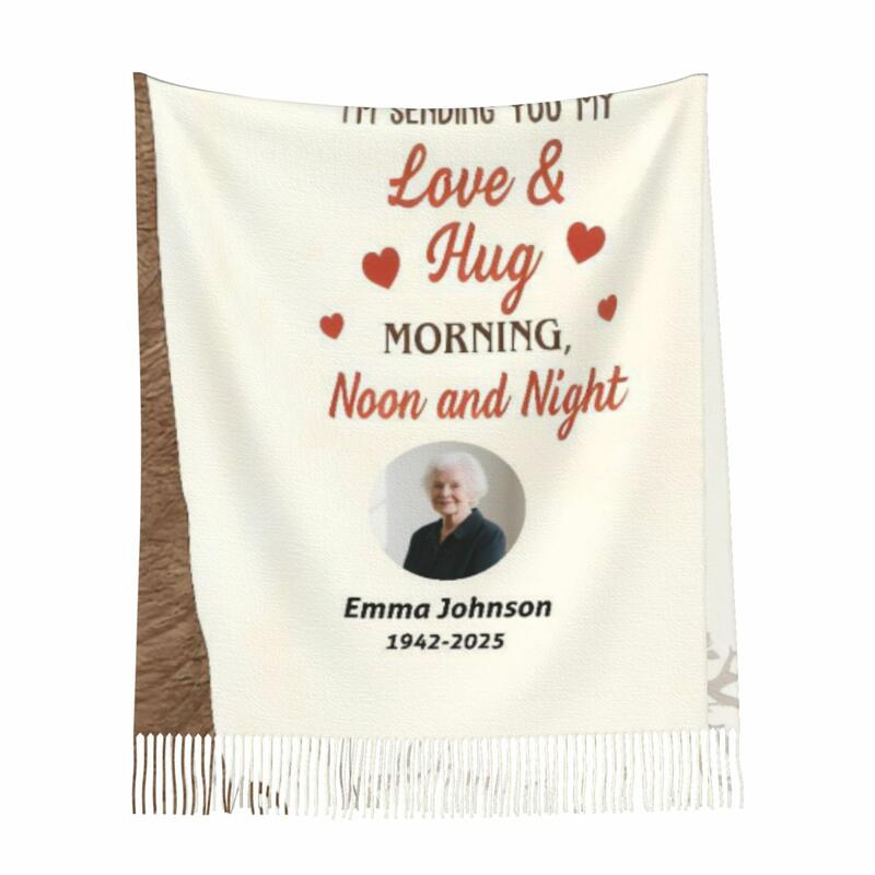 Individuell gestalteter Gedenkschal mit Baum des Lebens-Aufdruck als Erinnerungsgeschenk für Familienmitglieder