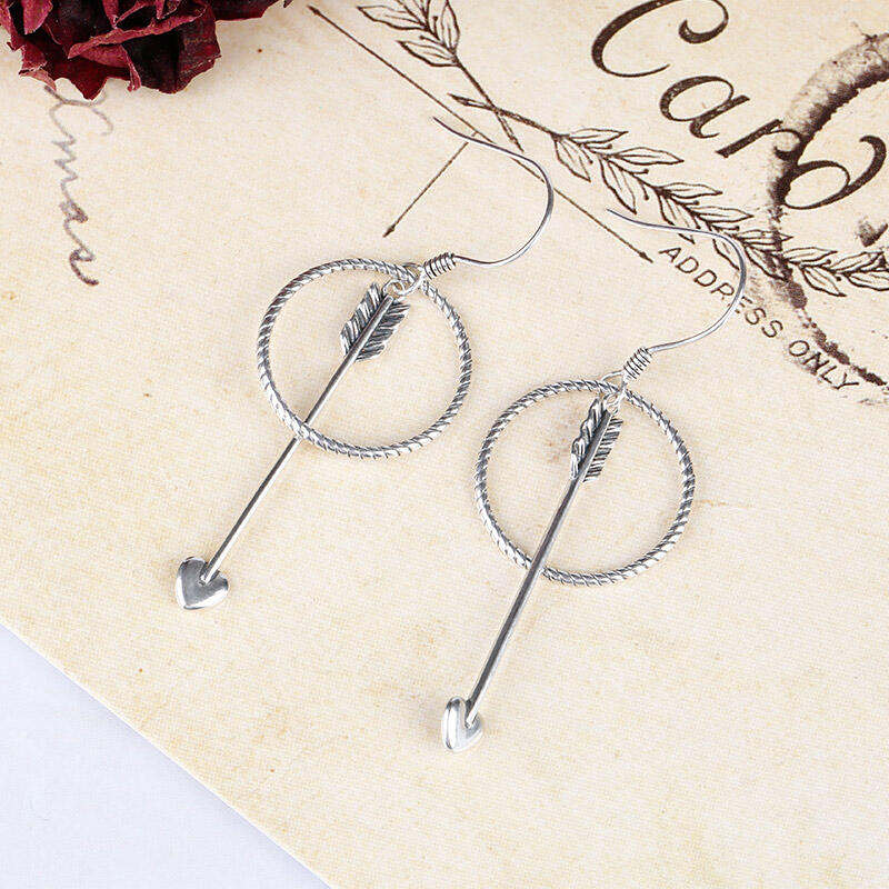 Jeulia Cupid's Arrow Earrings