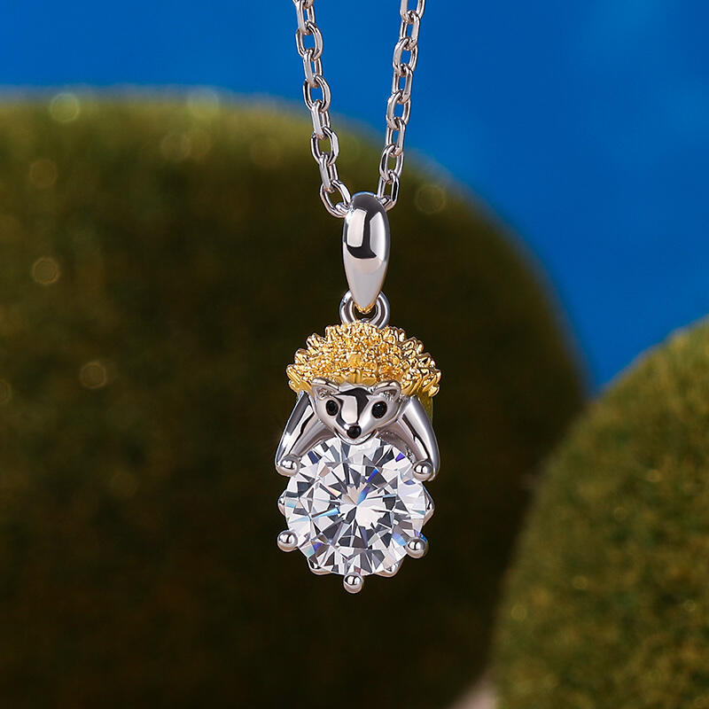 Jeulia Hug Me "Prickly Cutie" Hedgehog Round Cut Sterling Silver Jewelry Set