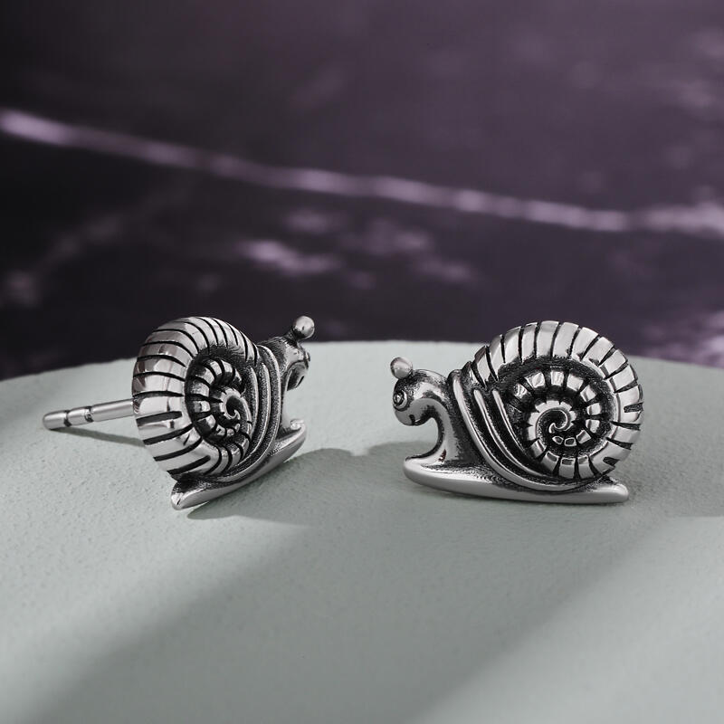 Jeulia "Little Snail" Sterling Silver Earrings