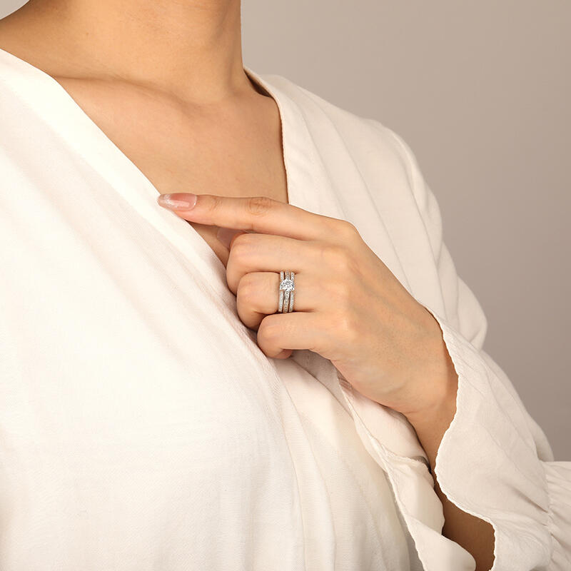 "Kampf um Liebe" Rundschliff Brautset