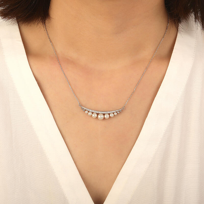 "Mondliebe" Süßwasserperlen-Halskette 2,5-6,0 mm