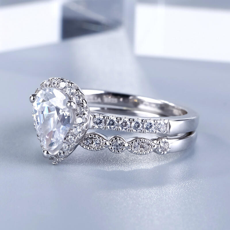 جوليا طقم خواتم هالة بقطع كمثرى من الفضة الإسترليني على شكل مسنن