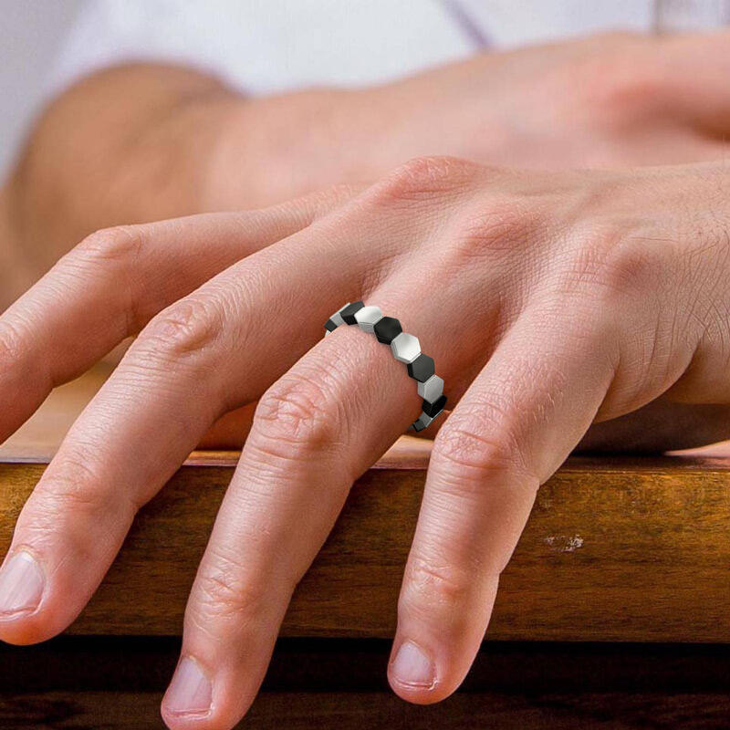 Jeulia Anillo pareja de compromiso de plata de ley con diseño de fútbol para hombre