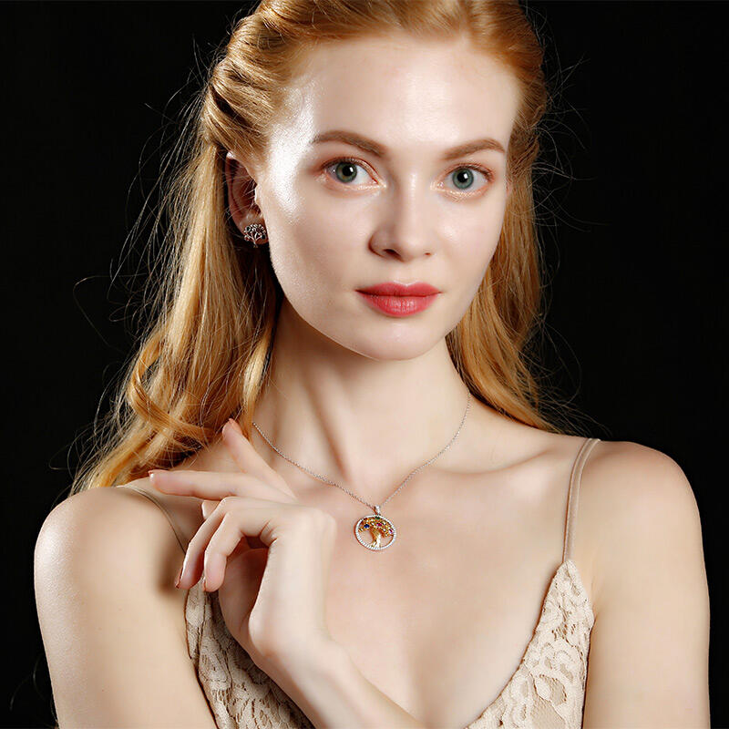 Jeulia Family Tree Pendant