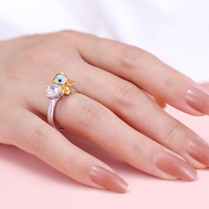 Hug me Anillo de plata de ley corte redondo en forma de pequeño monstruo