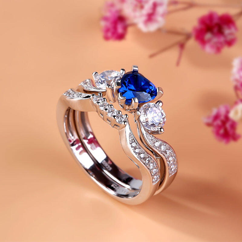 Jeulia Three Stone Heart Cut Sterling Silver Ring Set