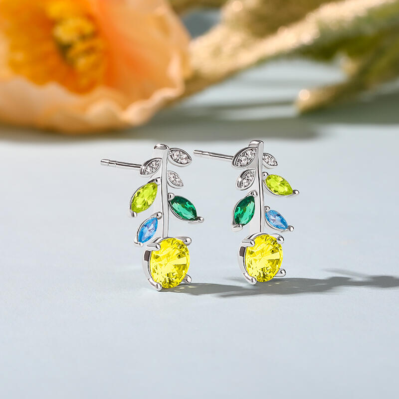 Jeulia "Spring is Coming" Flowerlet Sterling Silver Stud Earrings