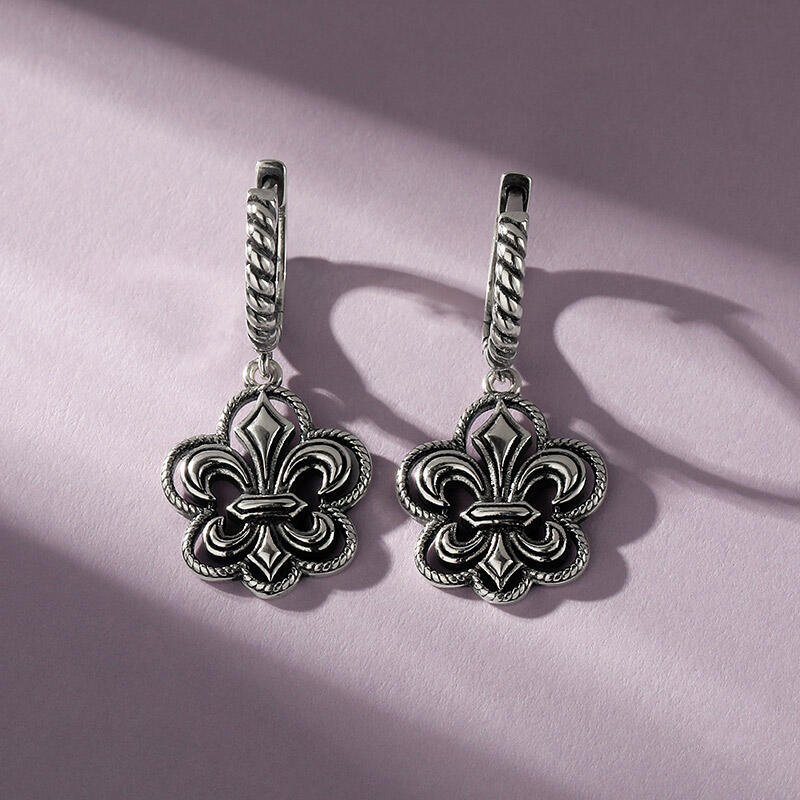 Jeulia "Fleur-De-Lis" Flower Sterling Silver Drop Earrings