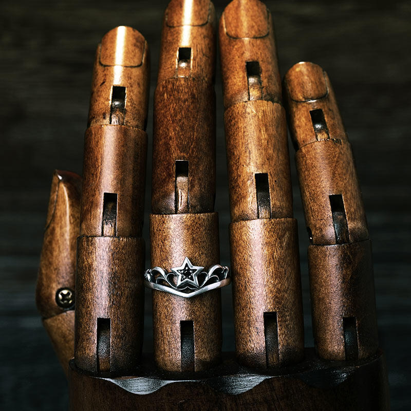 Jeulia Star Design Round Cut Sterling Silver Ring