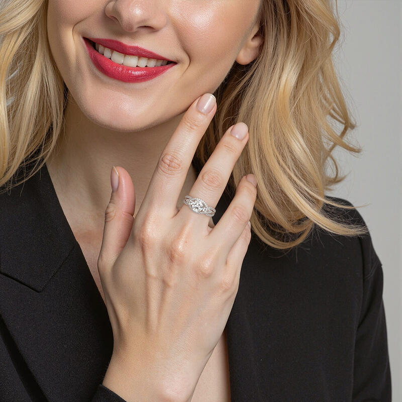 "Unfading Love" Round Cut Three Stone Engagement Ring